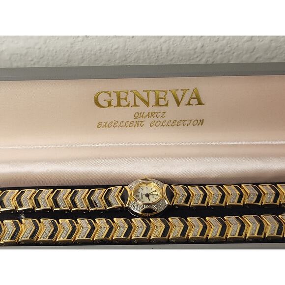 GENEVA Women\'s Quartz Watch Gold Tone w Matching Bracelet In Box NEW BATTERY main image 11